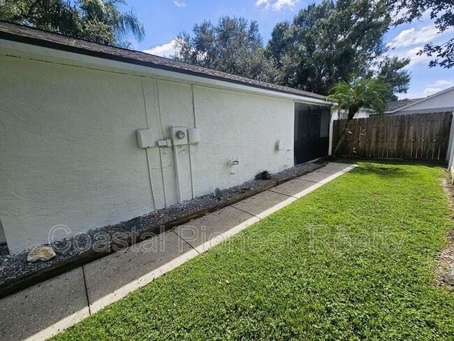 Building Photo - 1407 Mohrlake Dr