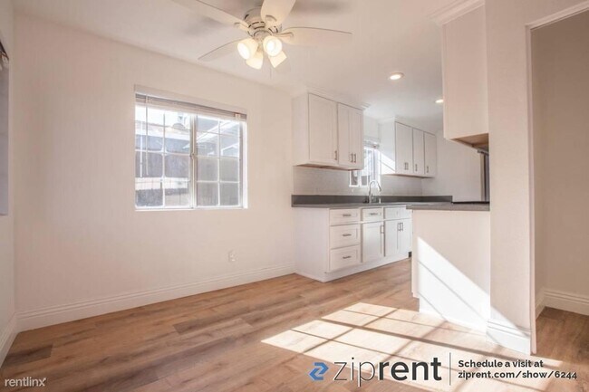 Building Photo - 3 br, 1 bath House - 2945 South West View ...