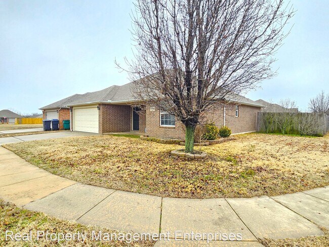 Building Photo - 3 br, 2 bath House - 4800 SE 78th St