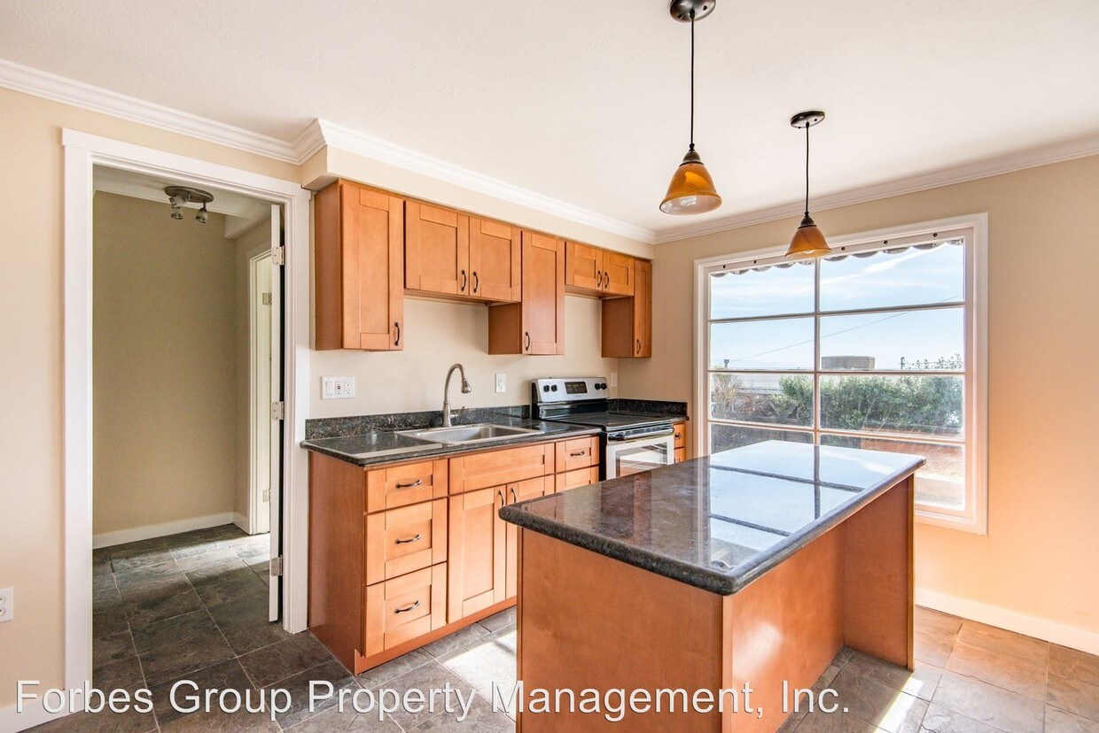Foto del edificio - 1 br, 1 bath Apartment - 112 20th Ave