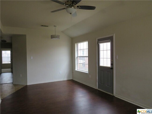 Building Photo - 3114 Yaupon Rd