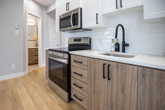 Building Photo - Newly renovated 1-bedroom apartment in Hull