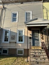 Building Photo - 644 West End Ave