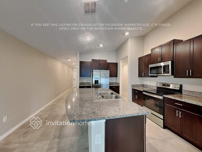 Foto del edificio - 2219 Treesdale Ave