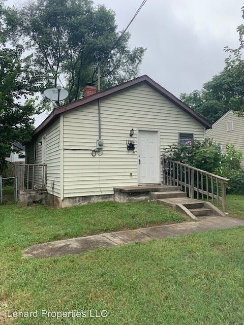 Primary Photo - 1701 E Chestnut St