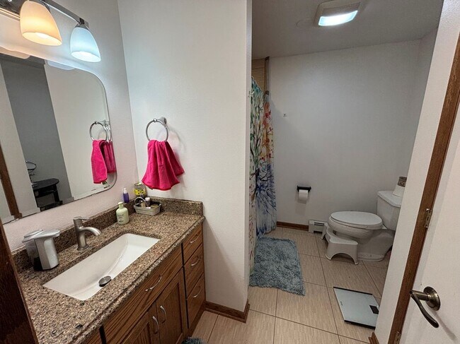 Foto del edificio - 7530 N Port Washington Rd