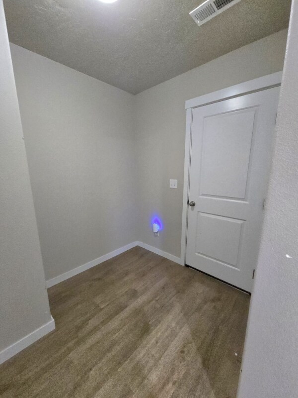 Foto del edificio - 16837 N Breeds Hill Ave