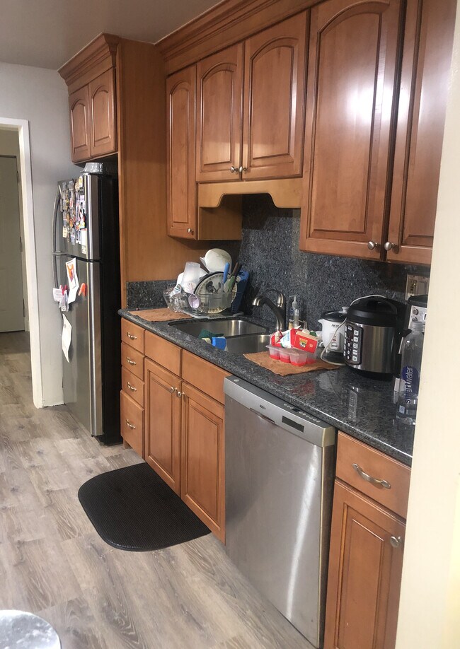 Building Photo - 2760 Bowhill Ln