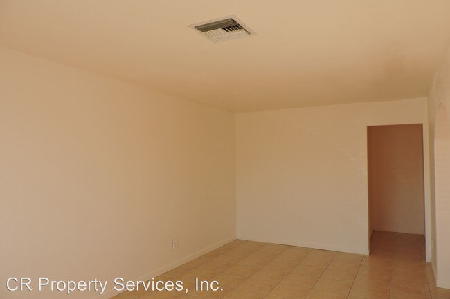Foto del edificio - 4 br, 1 bath House - 1102 E. Bisnaga St.