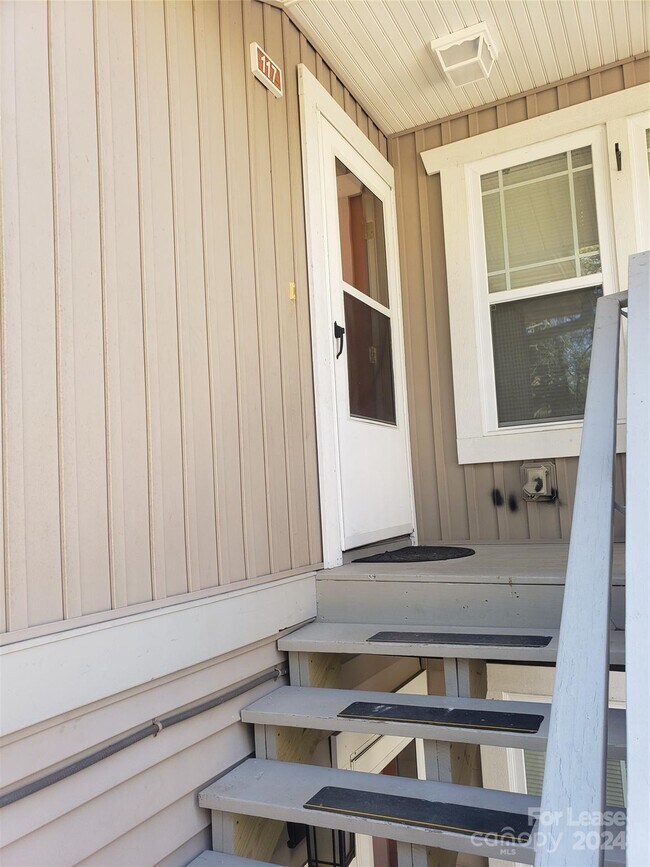 Foto del edificio - 117 Morningside Ln