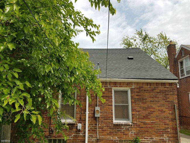 Building Photo - 18695 Teppert St