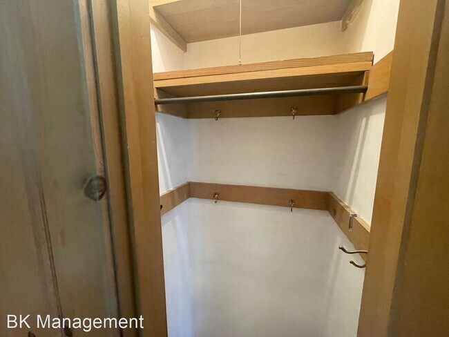 Foto del edificio - 3 br, 2 bath House - 204 Meridian