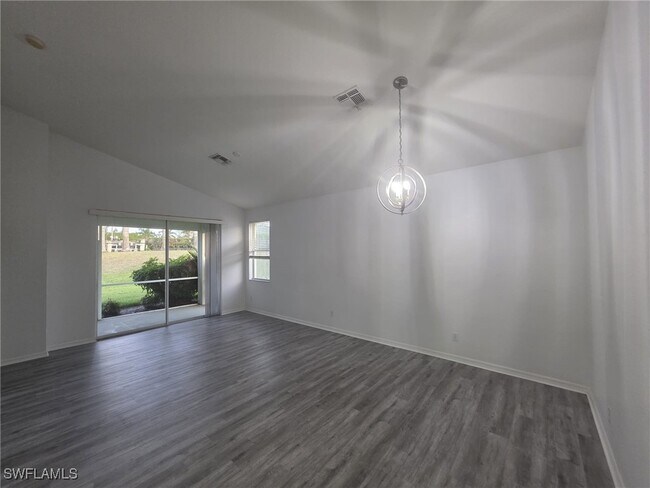 Foto del edificio - 4364 Avian Avenue