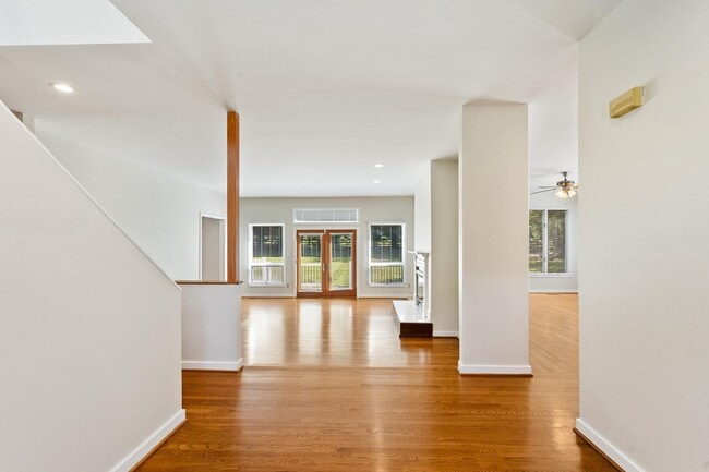 Foto del edificio - 445 Springvale Rd