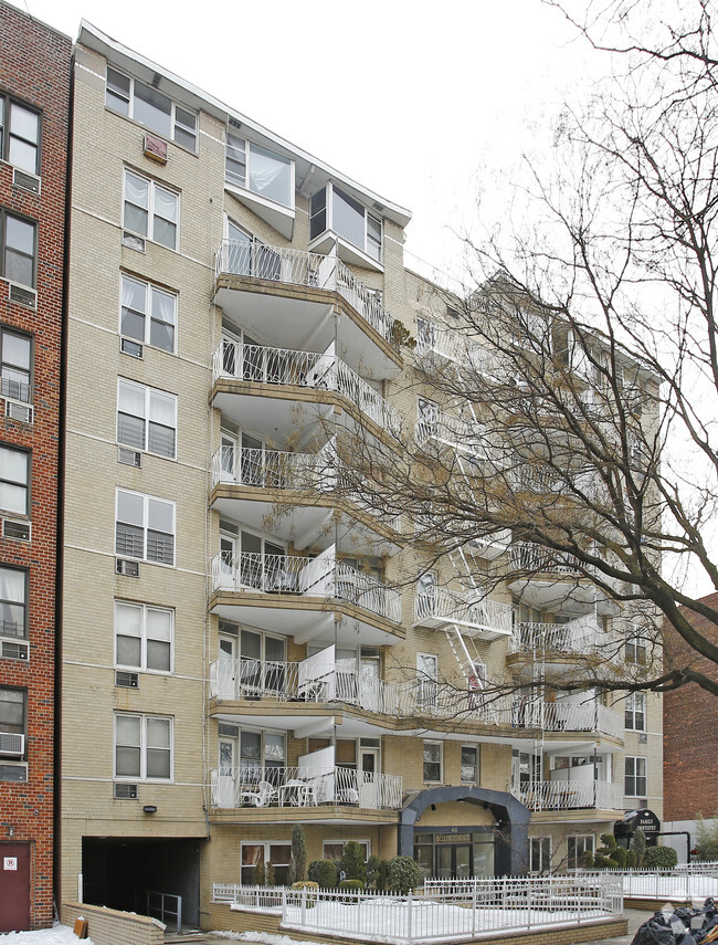 Foto del edificio - 483 Ocean Parkway