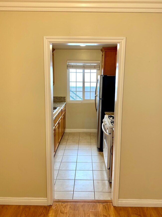 Kitchen - 827 3rd St