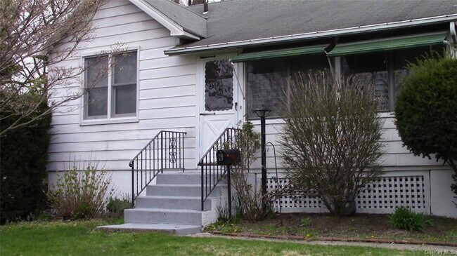 Foto del edificio - 6 Henry Ct