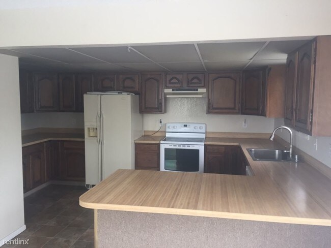 Foto del edificio - 8001 Little Dipper Ave