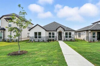 Building Photo - 209 N W A Allen Blvd