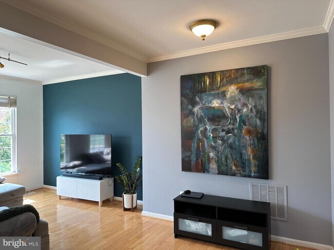 Building Photo - 20471 Blue Heron Terrace