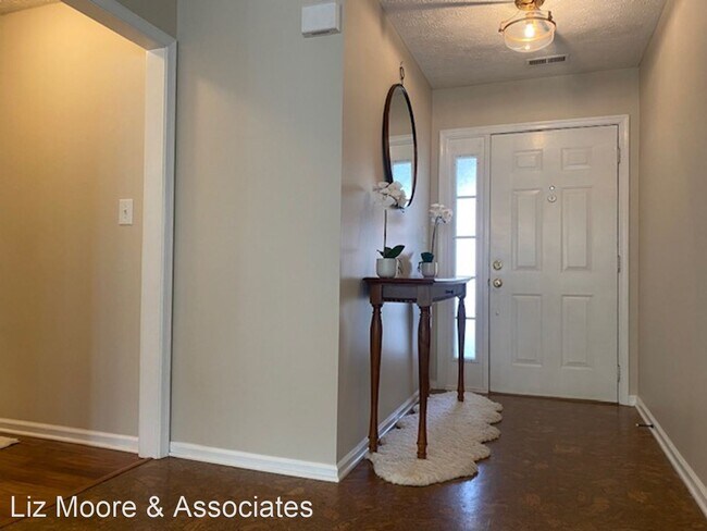 Foto del edificio - 3 br, 2 bath House - 2901 Richard Buck N