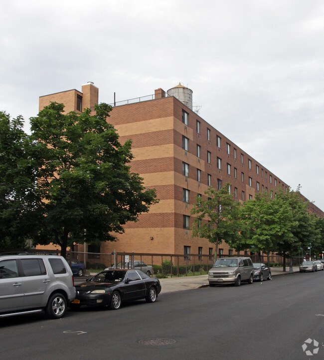 Foto principal - Bridge Street Senior Housing