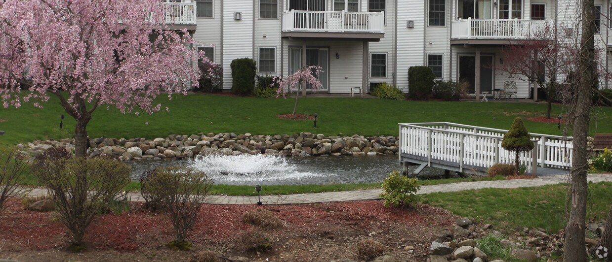 Normandy Village Apartments in Nanuet, NY