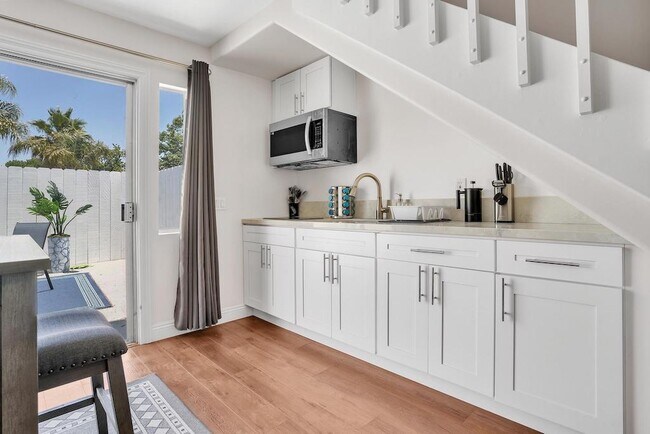 Building Photo - 3784 Nectarine Cir