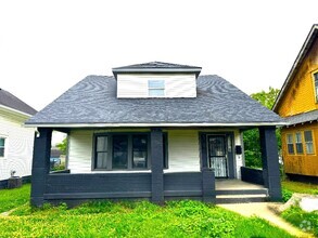 Building Photo - 2028 N Dexter St