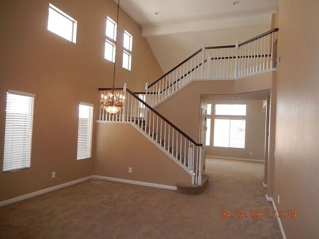 Foto del edificio - 39496 Heatherstone Ct