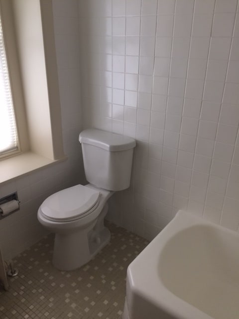 Building Photo - 1000 W 28th St