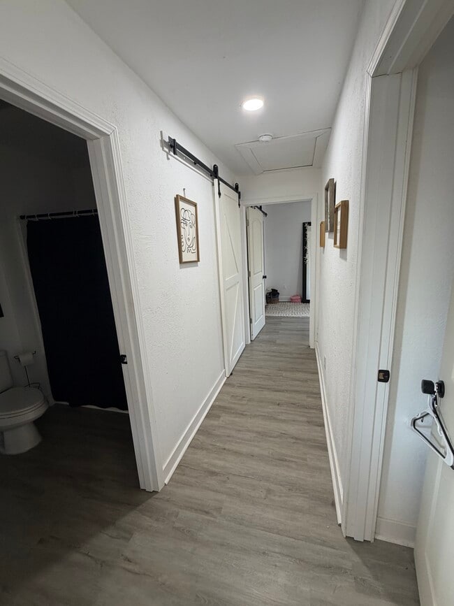 Building Photo - 2935 W Madison St