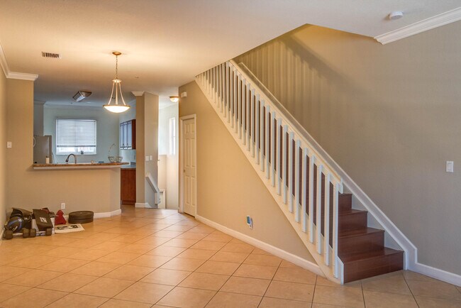 Building Photo - 221 Bayfront Dr