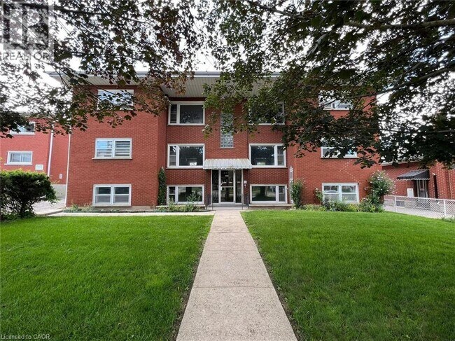 Building Photo - 274 Ottawa Street S