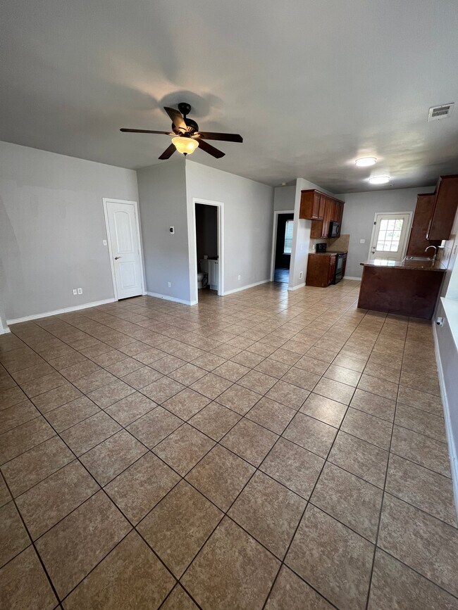 Foto del edificio - 904-906 Parkplace Ridge