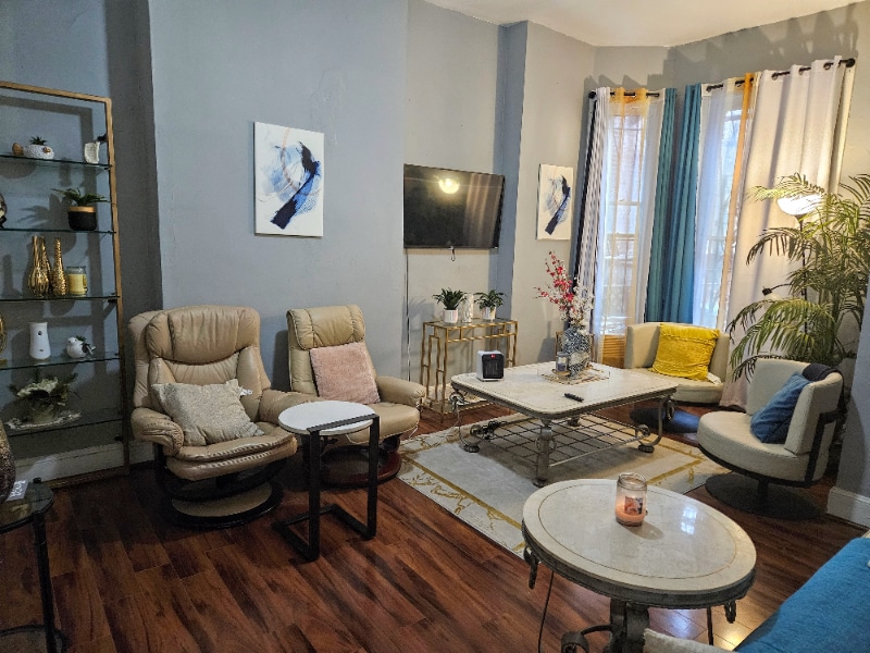 Photo - 1834 Bolton St (Baltimore, MD)