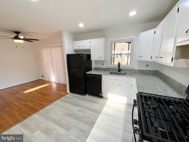Foto del edificio - 5310 Brewer Rd