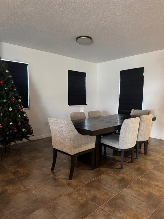 Foto del edificio - 3837 Spring Creek Rd