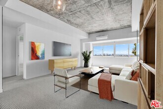 Building Photo - 1155 N La Cienega Blvd