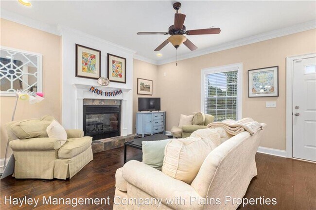 Building Photo - 3 br, 2 bath House - 2578 Churchill Circle