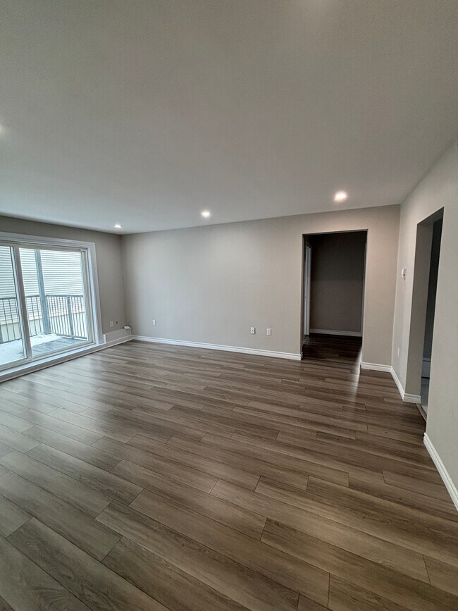 Photo du bâtiment - MODERN APARTMENT LIVING IN FAIRVIEW HALIFAX