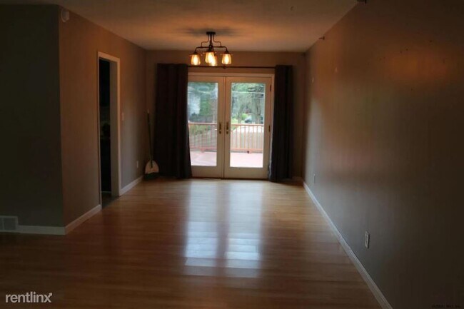 Building Photo - 4 br, 3 bath House - 7 Hialeah Dr