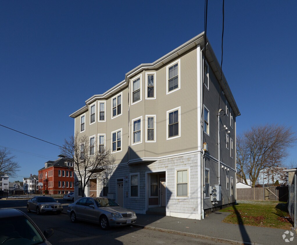 153155 Blackmer St, New Bedford, MA 02744 Apartments in New Bedford, MA