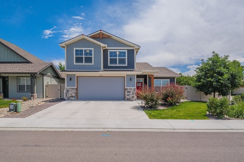 Primary Photo - 676 High Pnes Ln