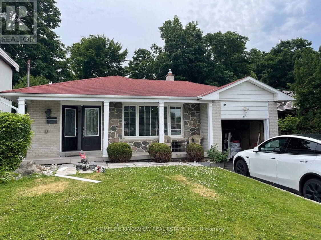 Photo principale - 373 Rathburn Rd