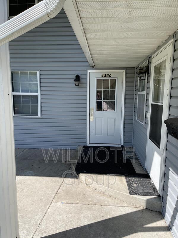 Building Photo - 1320 Millerwood Ct