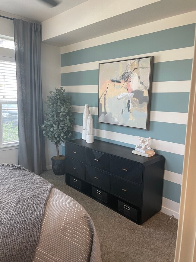 Photo - 305 N 42nd Ave Apartment