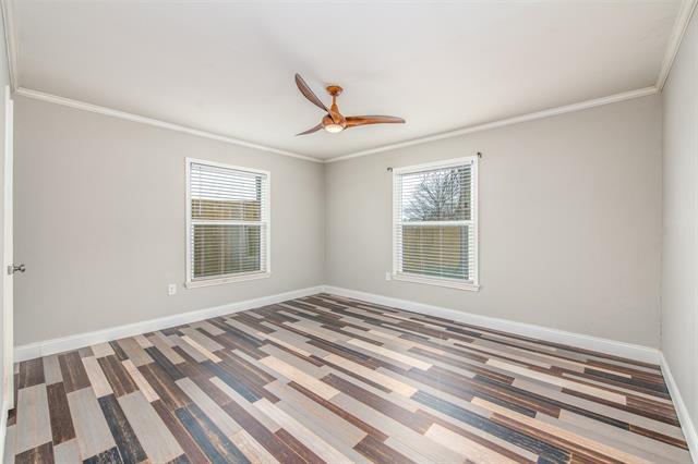 Foto del edificio - 5808 Locke Ave