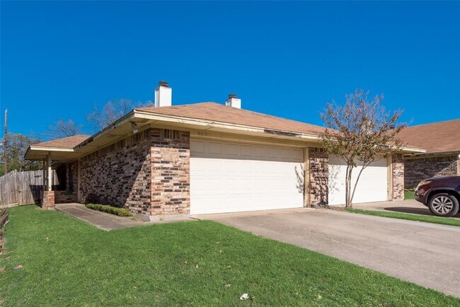 Building Photo - 1009 Vera Ct