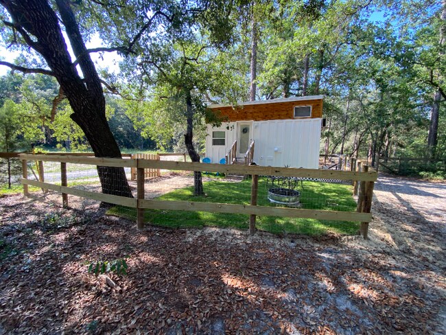 Foto del edificio - 2837 Anchor Rd